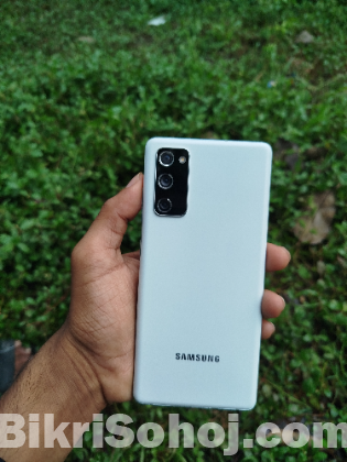 Samsung galaxy s20fe